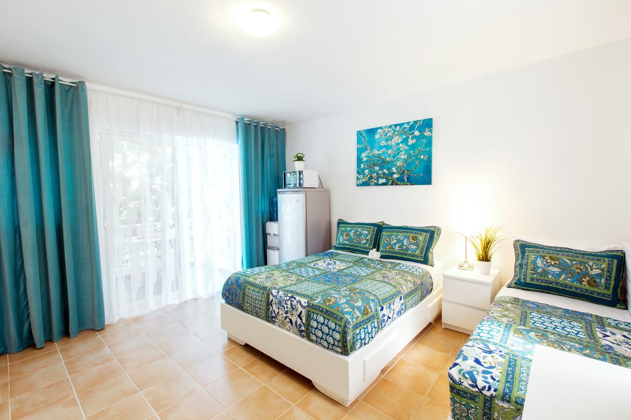 Hotel Fiesta Deluxe Punta Cana Værelse billede