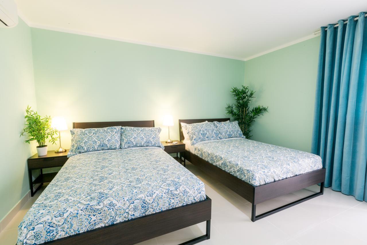 Hotel Fiesta Deluxe Punta Cana Værelse billede